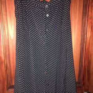 Black skirt with buttons